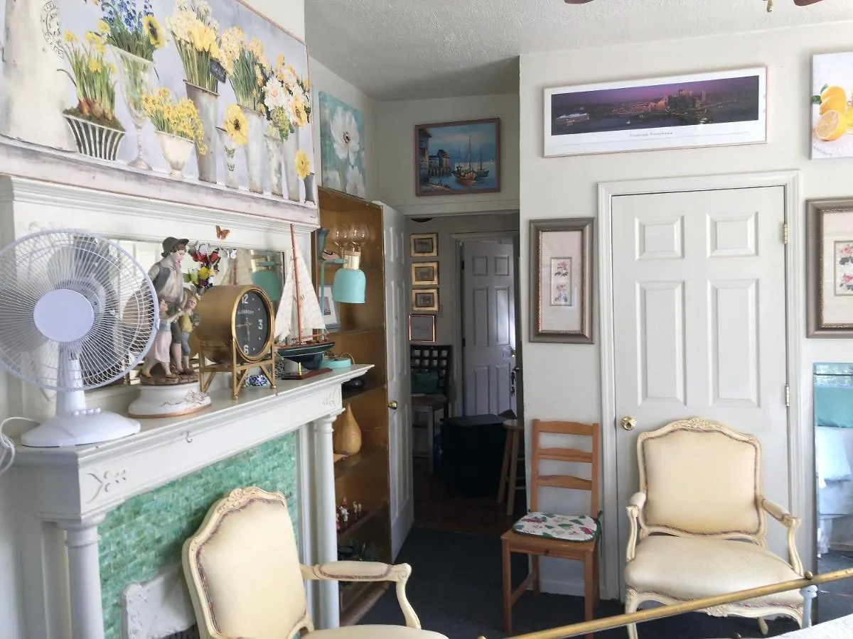 Highland Park Pittsburgh Apartment